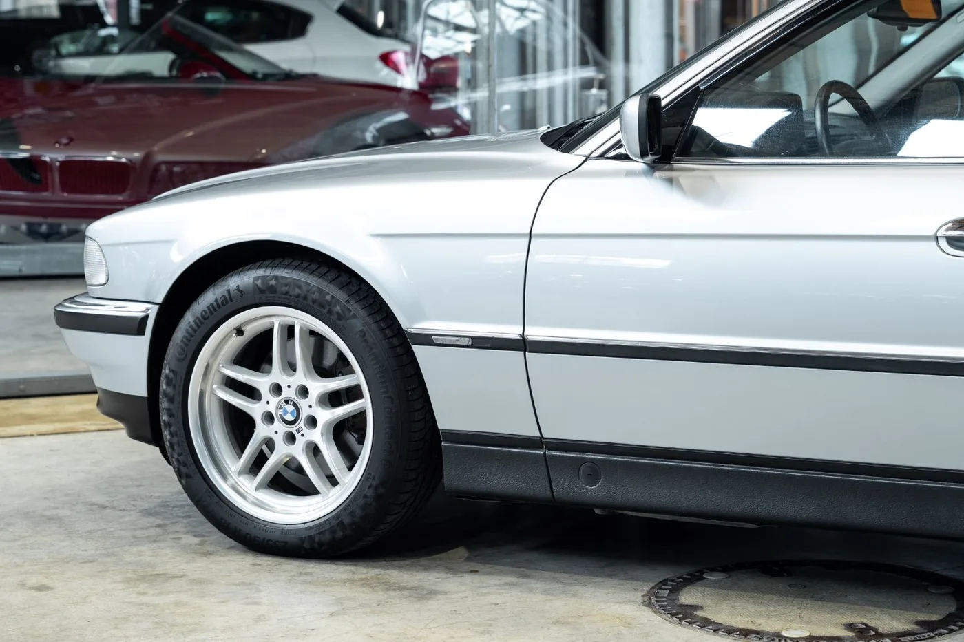 1997 BMW 750iL L7 angeboten von einem Fachhändler in Neuss, Deutschland, Foto 6 von 25