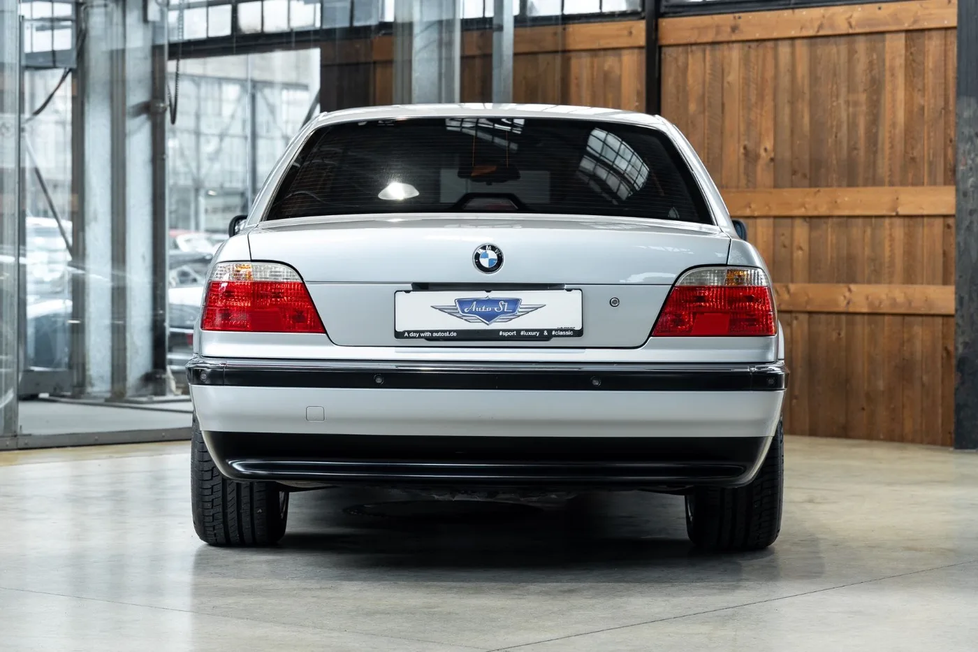 1997 BMW 750iL L7 angeboten von einem Fachhändler in Neuss, Deutschland, Foto 22 von 25