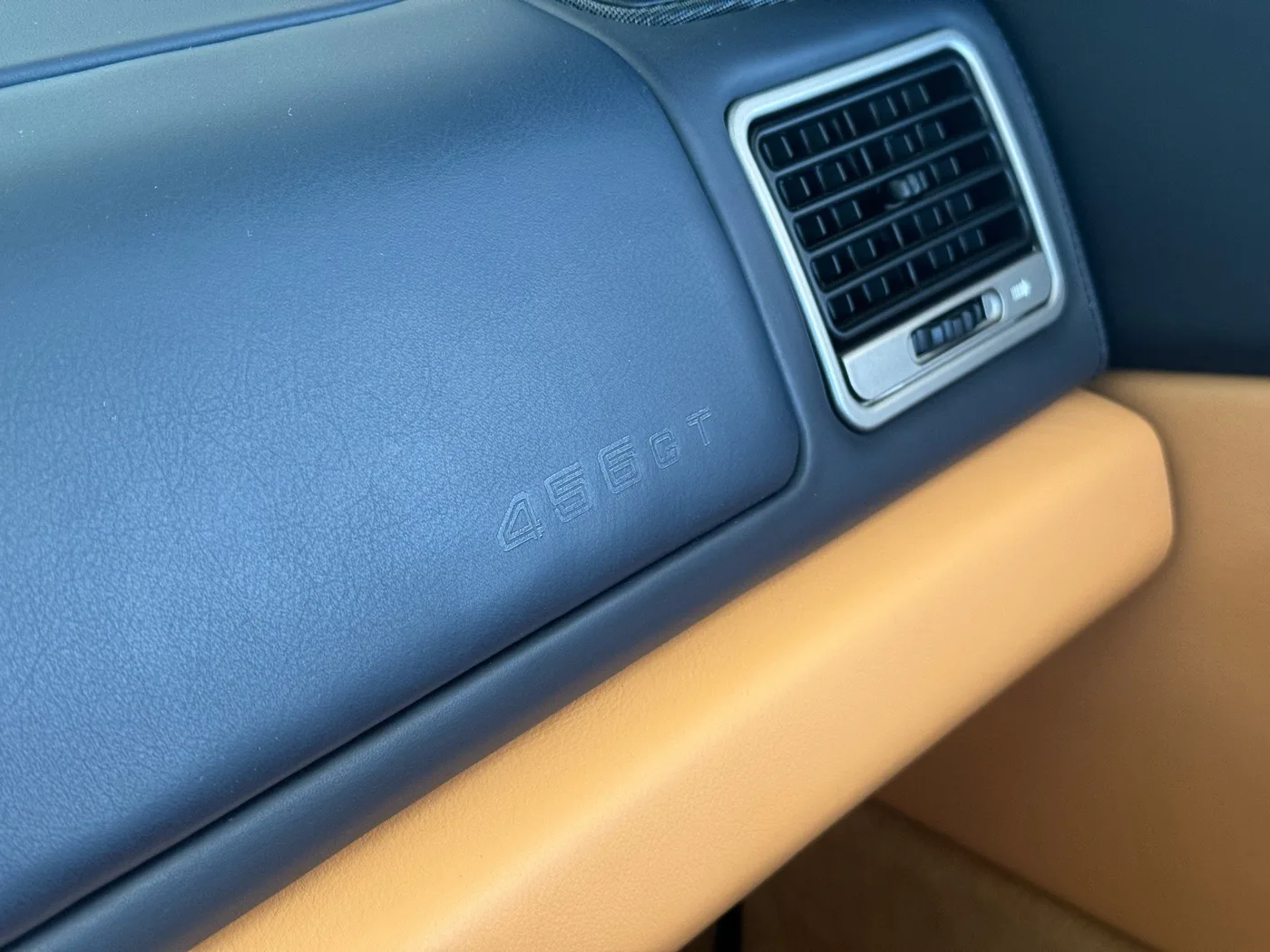 1997 Ferrari 456 GT offered by a specialist dealer in Frankfurt am Main, Germany, photo 14 of 15