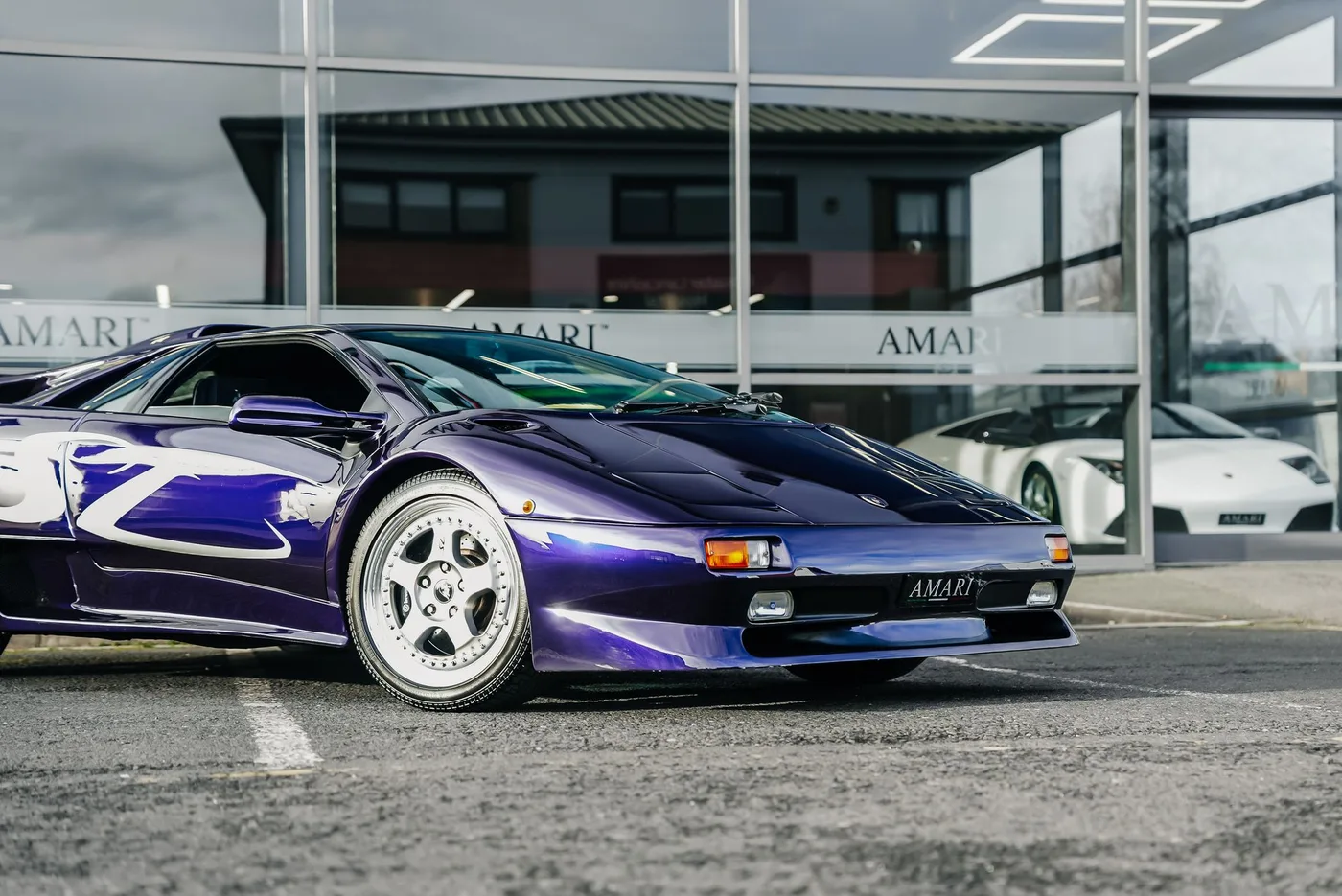 1997 Lamborghini Diablo SV angeboten von einem Supersportwagenhändler in Preston, Vereinigtes Königreich, Foto 13 von 25