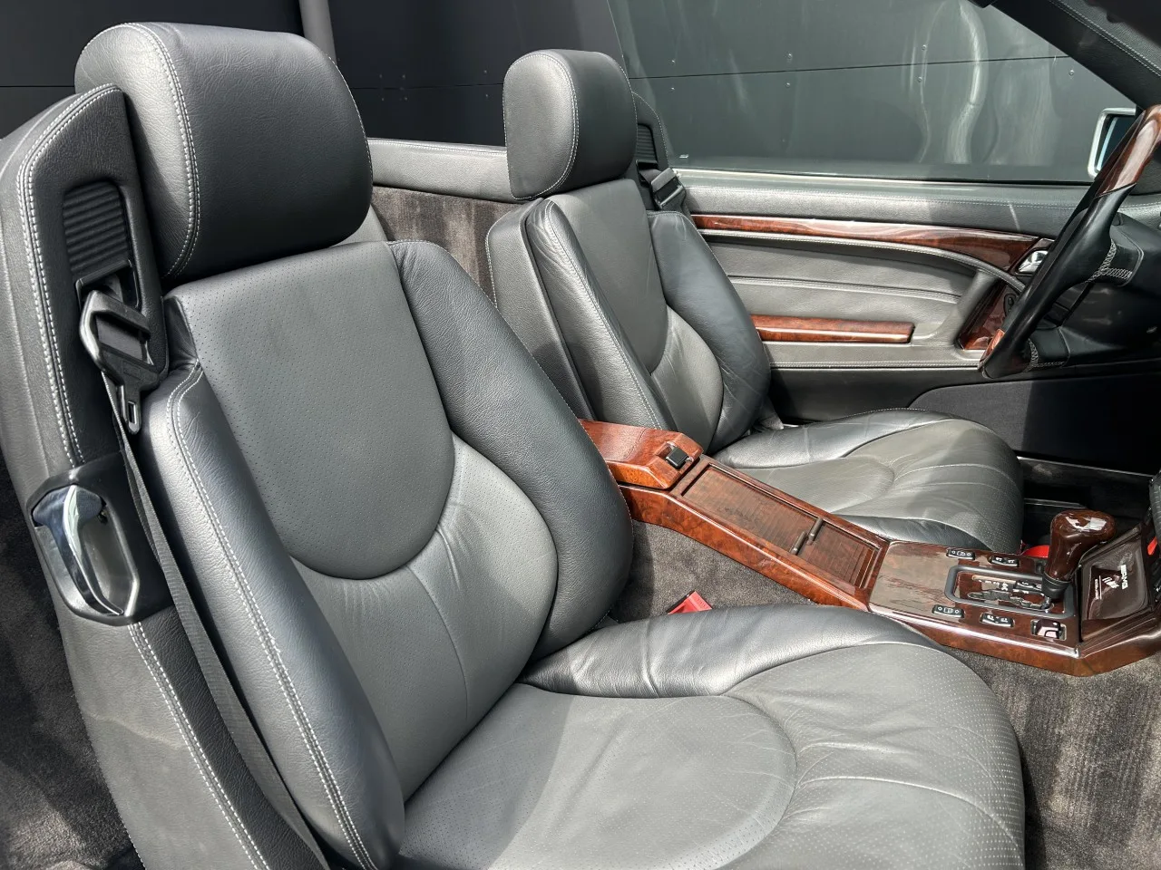 1997 Mercedes-AMG SL 70 offered by a specialist dealer in Písek, Czechia, photo 26 of 36