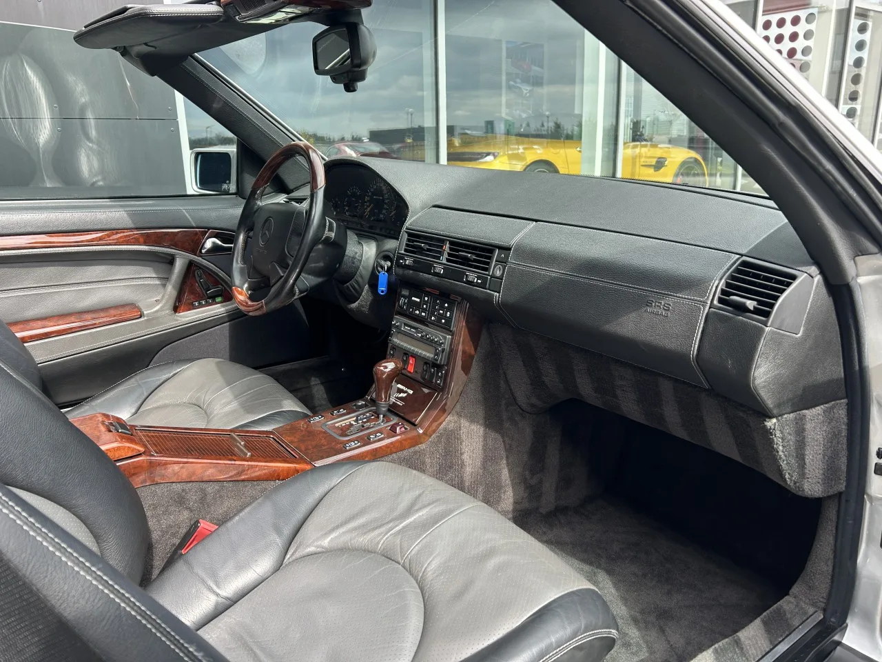 1997 Mercedes-AMG SL 70 offered by a specialist dealer in Písek, Czechia, photo 27 of 36
