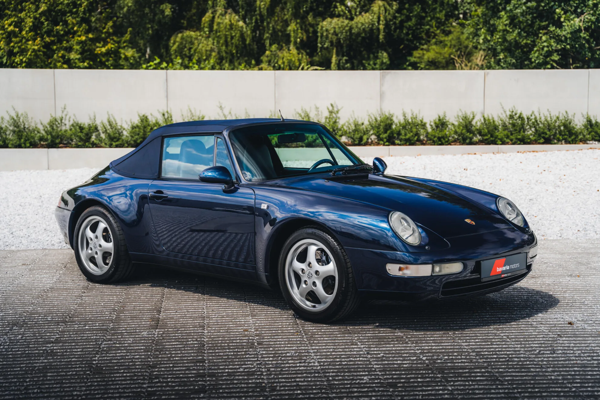 1997 Porsche 911 Carrera 2 offered by a specialist dealer in Harelbeke, Belgium, main photo