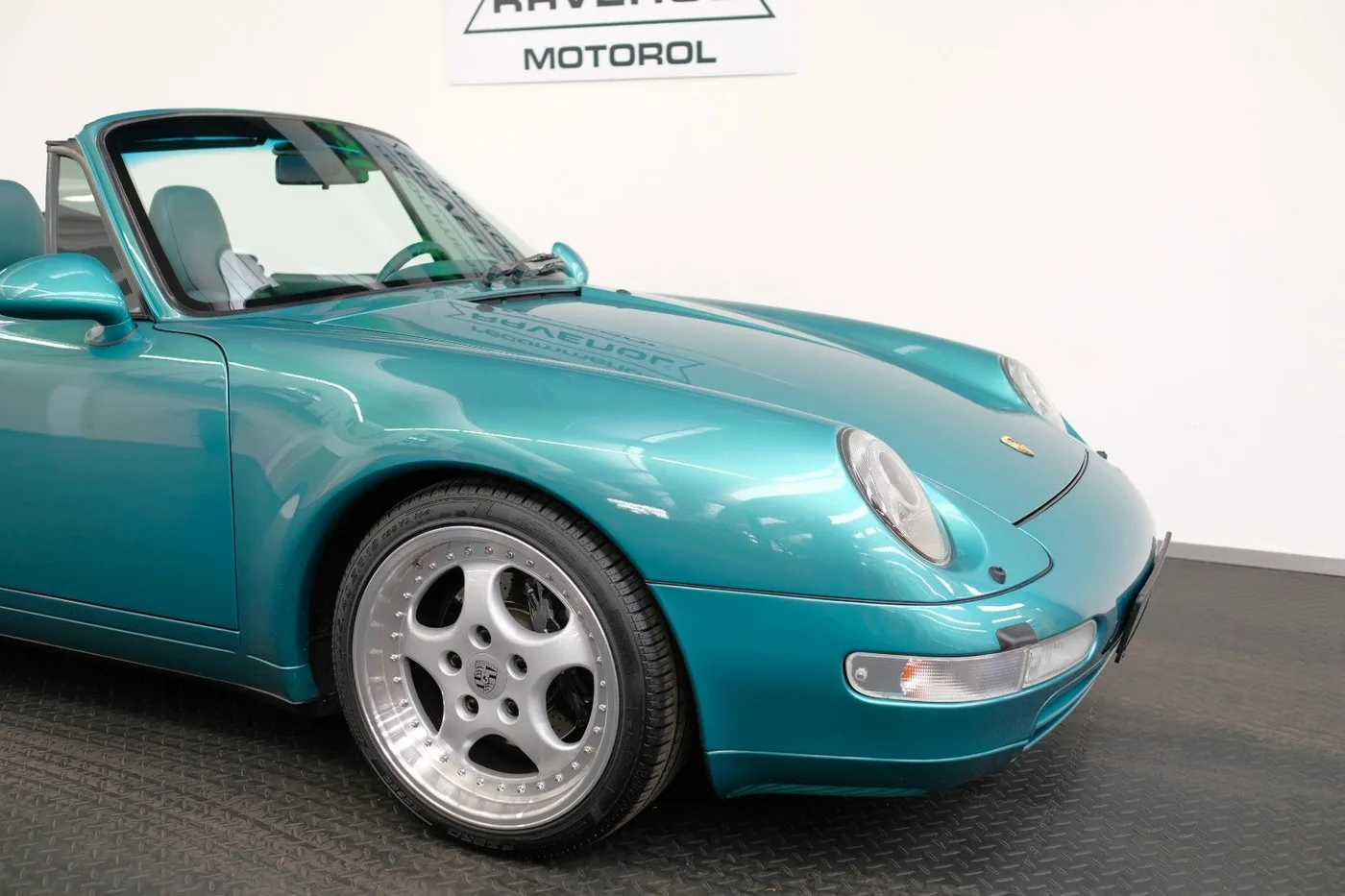 1997 Porsche 911 Carrera Cabriolet angeboten von einem Fachhändler in Nuremberg, Deutschland, Foto 4 von 15