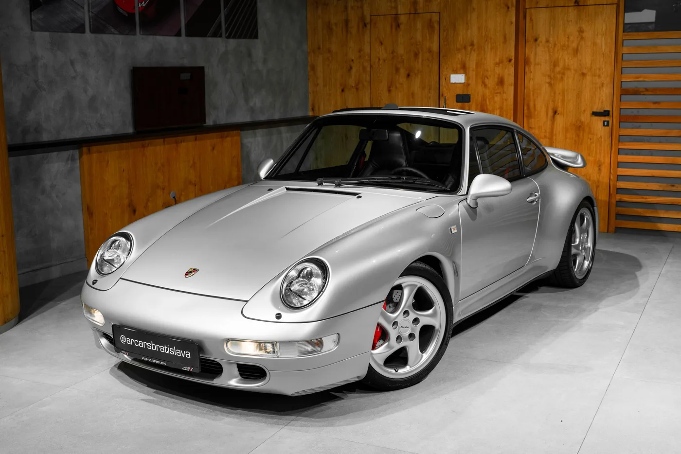 1997 Porsche 911 Turbo angeboten von einem Fachhändler in Bratislava, Slowakei, Foto 4 von 25