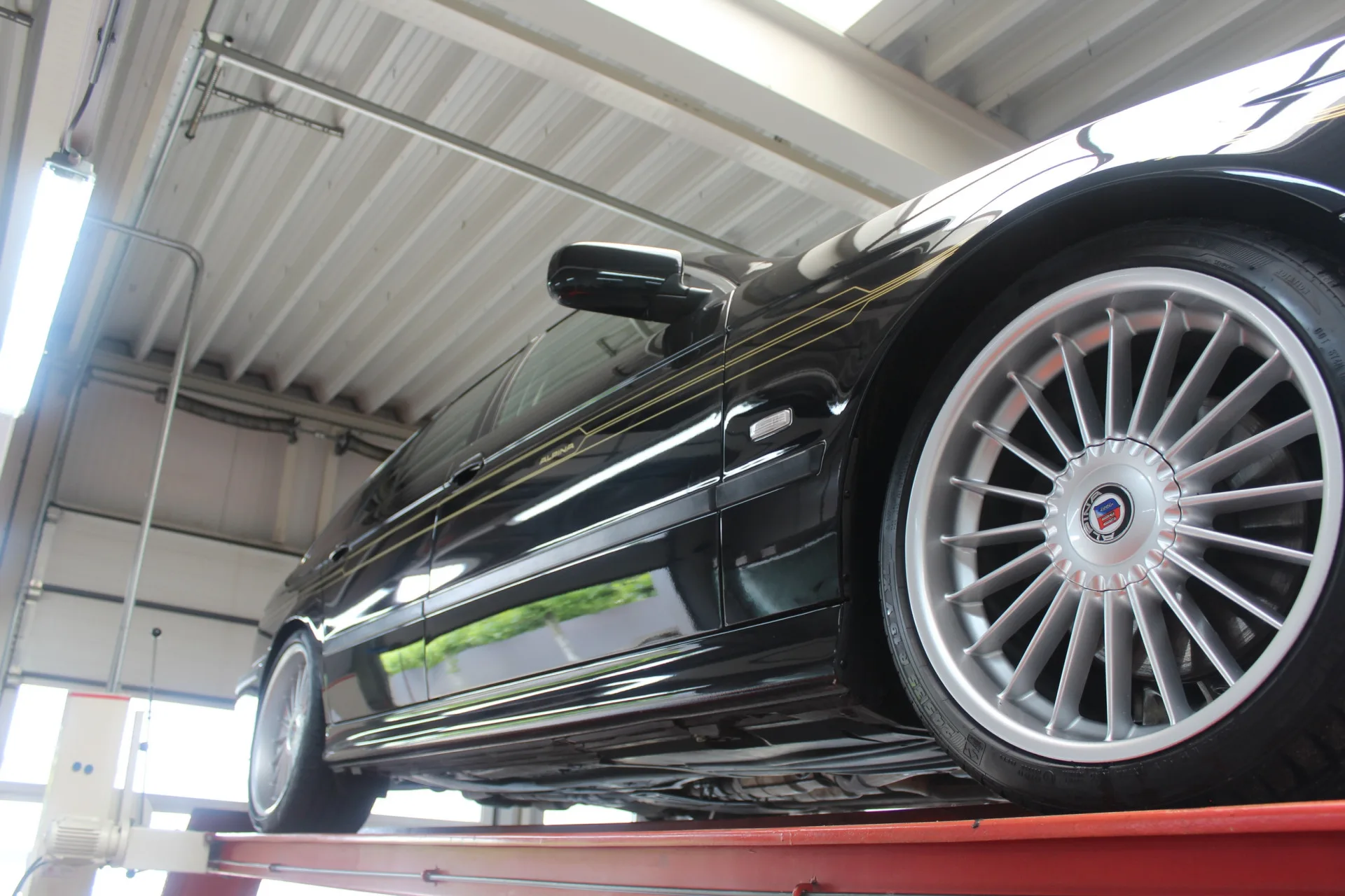 1998 Alpina B10 V8 Touring, 7/30