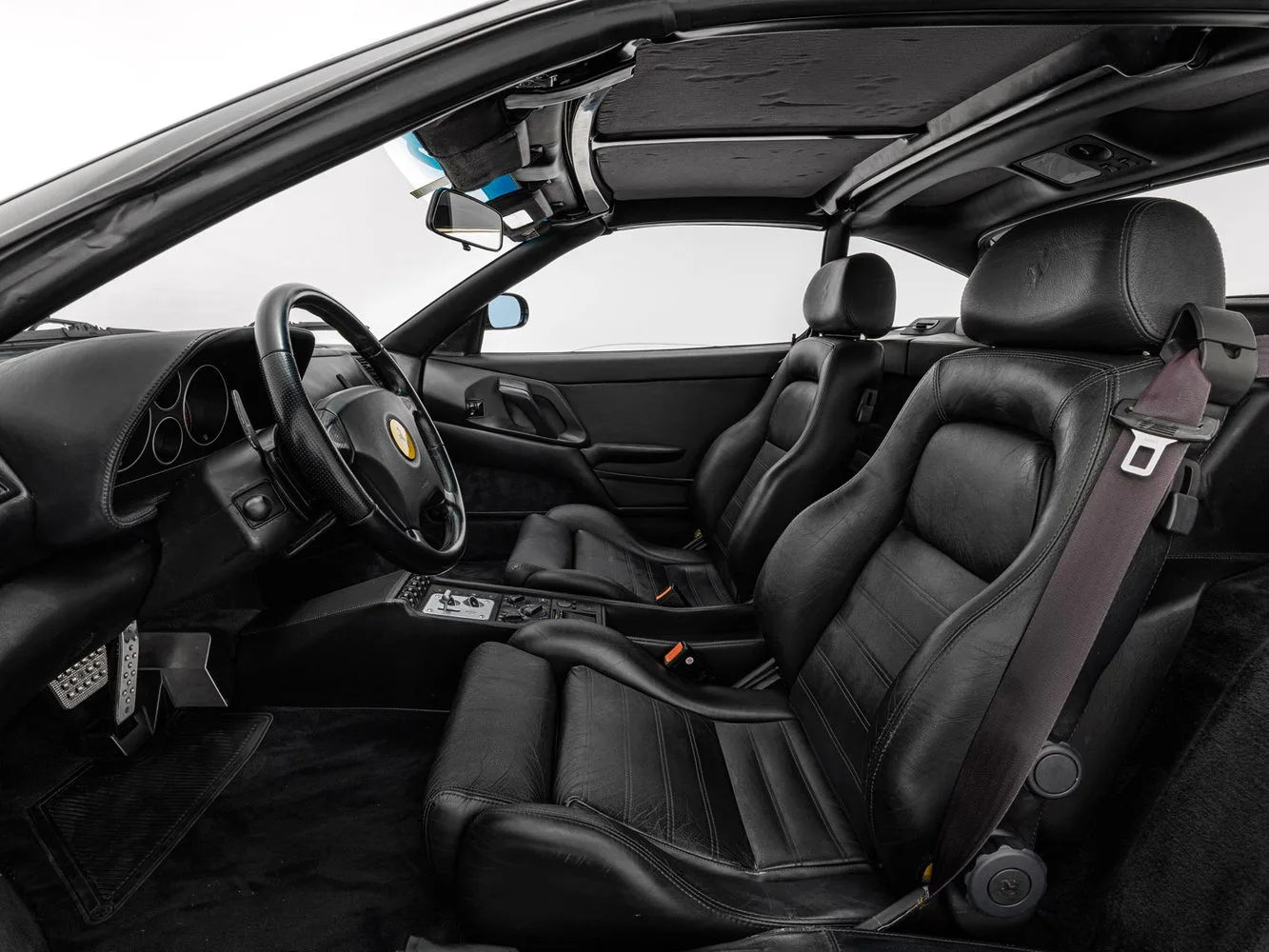 1998 Ferrari F355 GTS, 15/19