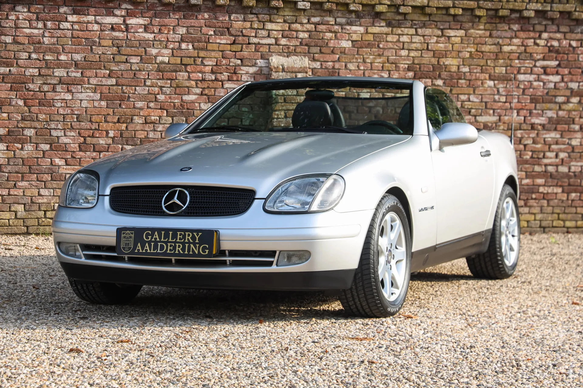 1998 Mercedes-Benz SLK 230 Kompressor offered by a specialist dealer in Brummen, Netherlands, main photo