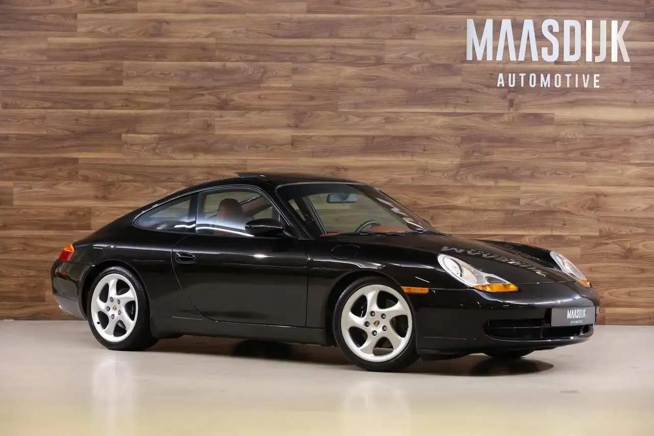 1998 Porsche 911 Carrera, 4/29