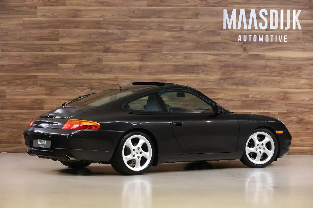 1998 Porsche 911 Carrera, 7/29