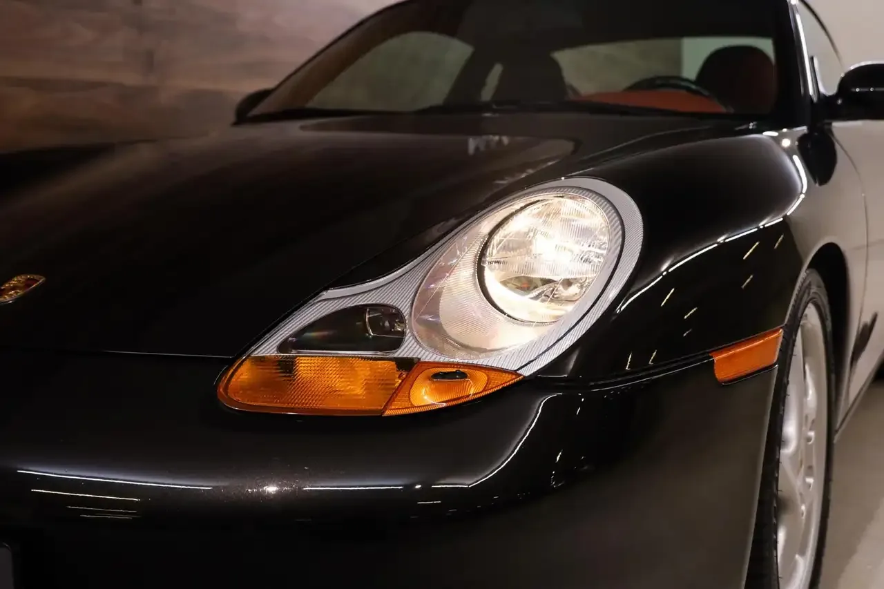 1998 Porsche 911 Carrera, 14/29