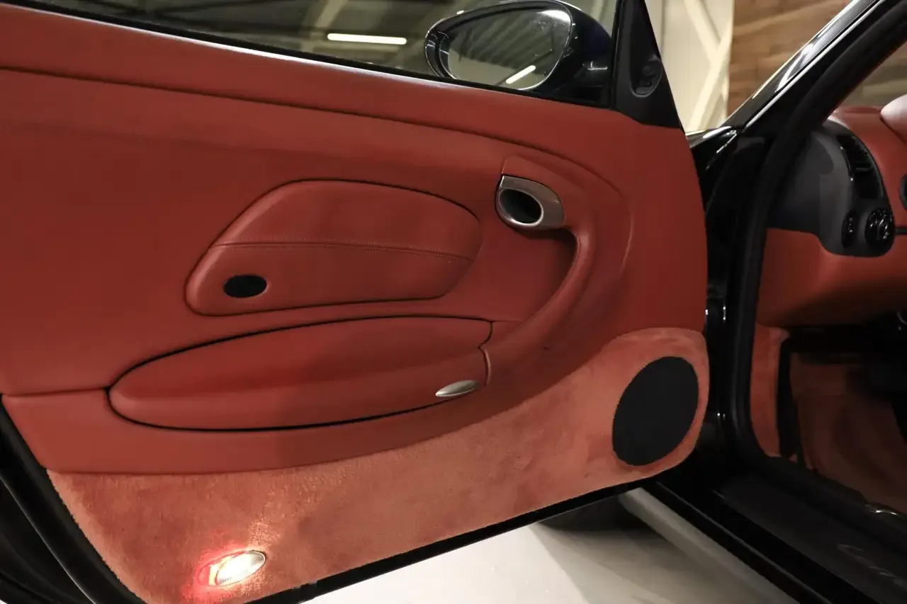 1998 Porsche 911 Carrera, 26/29