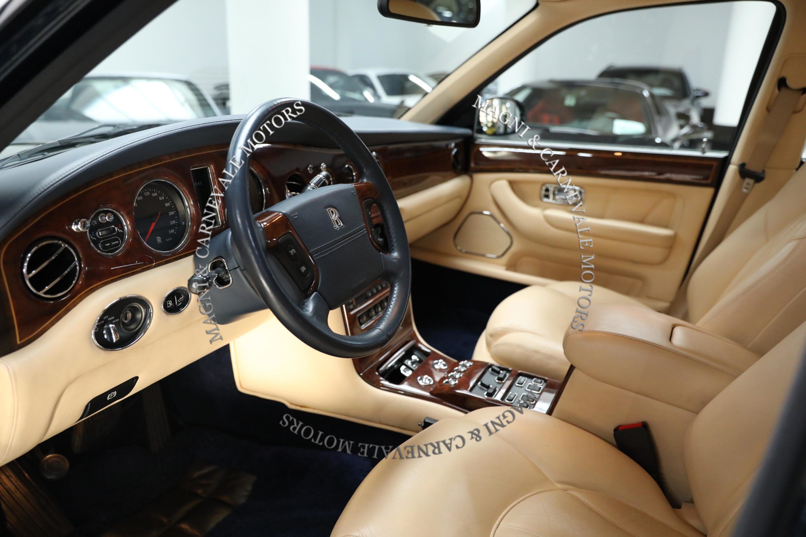 1998 Rolls-Royce Silver Seraph Estate Wagon offered by a specialist dealer in Milan, Italy, photo 20 of 20