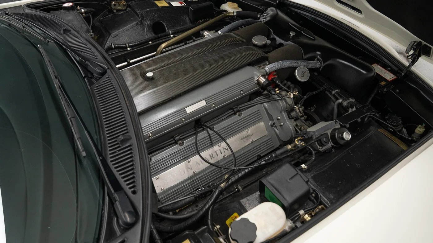 1999 Aston Martin V8 Coupé angeboten von einem Fachhändler in Swadlincote, Vereinigtes Königreich, Foto 14 von 15