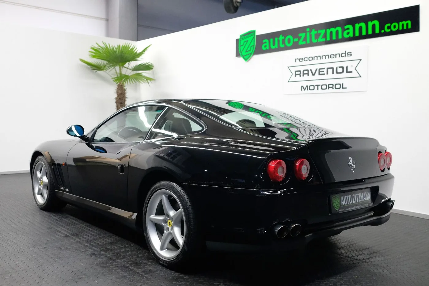 1999 Ferrari 550 Maranello offered by a specialist dealer in Nuremberg, Germany, photo 7 of 15