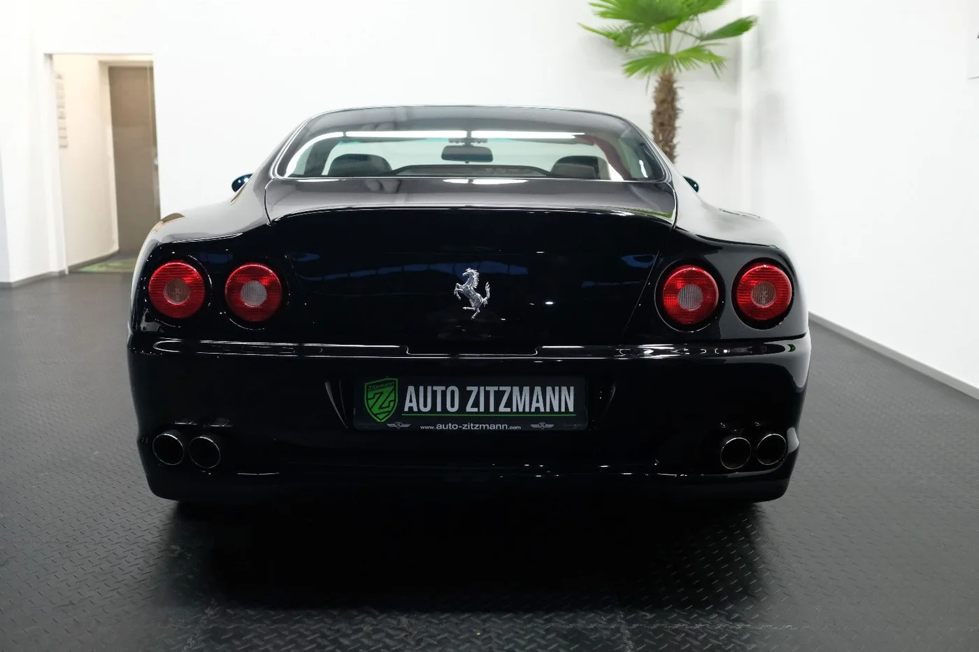 1999 Ferrari 550 Maranello offered by a specialist dealer in Nuremberg, Germany, photo 8 of 15