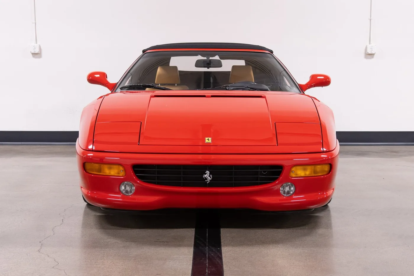 1999 Ferrari F355 Spider F1 verkauft von einem Fachhändler in Costa Mesa, Vereinigte Staaten, Foto 12 von 15