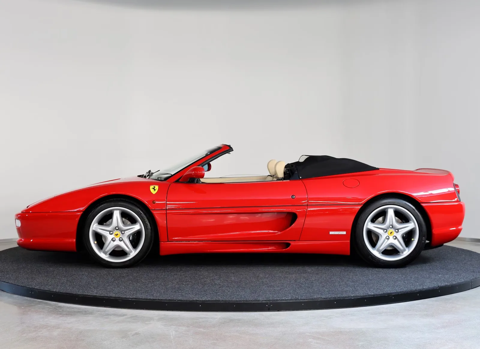 1999 Ferrari F355 Spider F1, 5/30