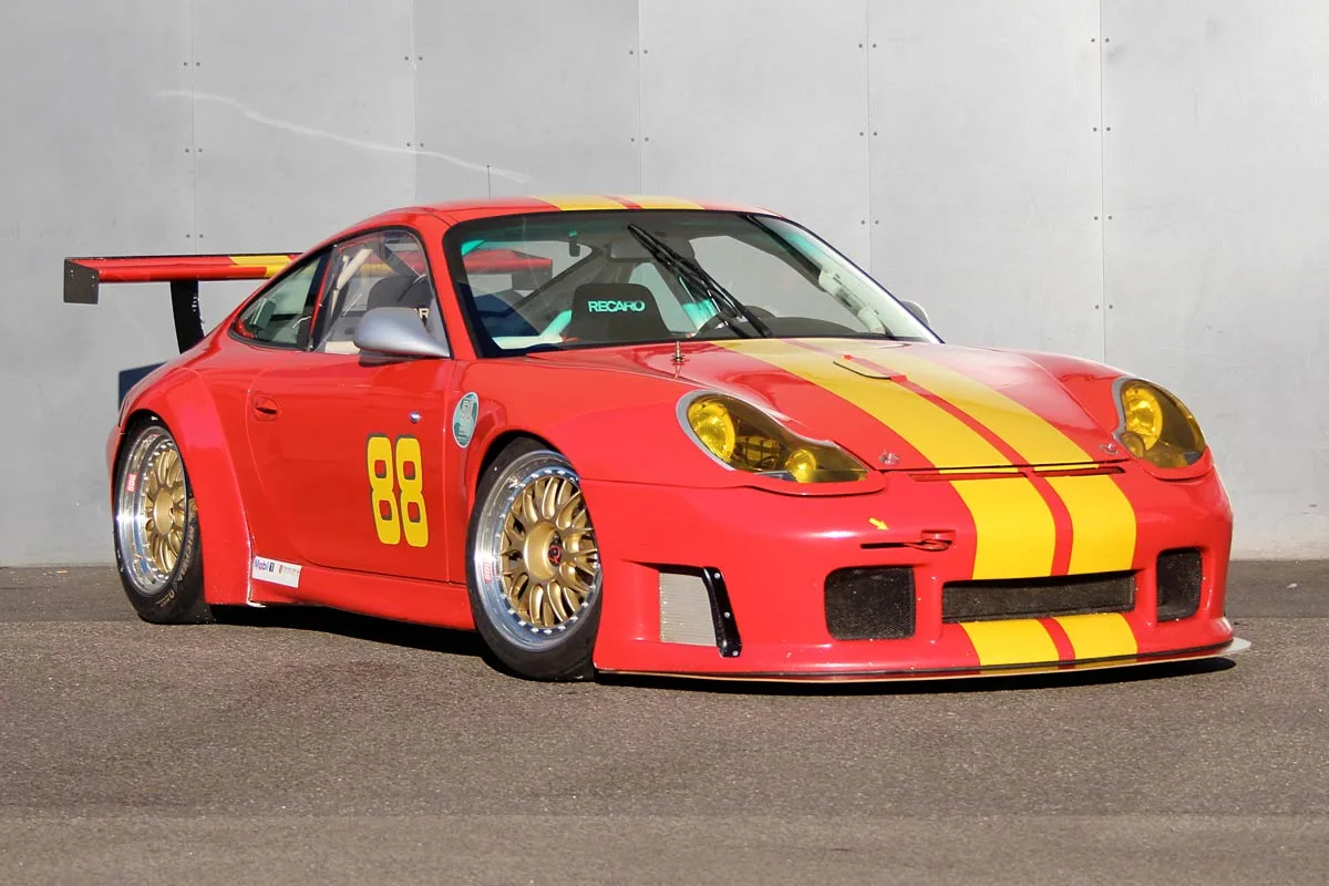1999 Porsche 911 GT3 R angeboten von einem Fachhändler in Düsseldorf, Deutschland, Hauptfoto