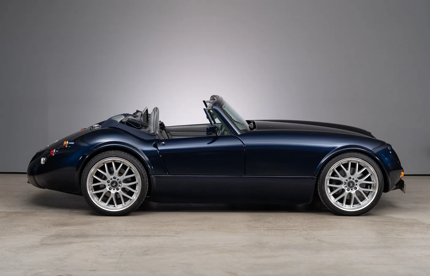 1999 Wiesmann MF28 Roadster, 5/29