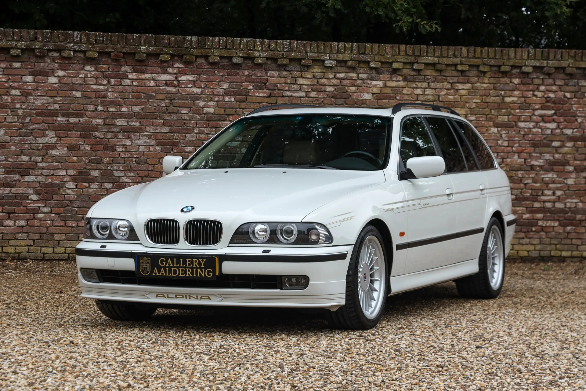 2000 Alpina B10 V8 Touring offered by a specialist dealer in Brummen, Netherlands, main photo