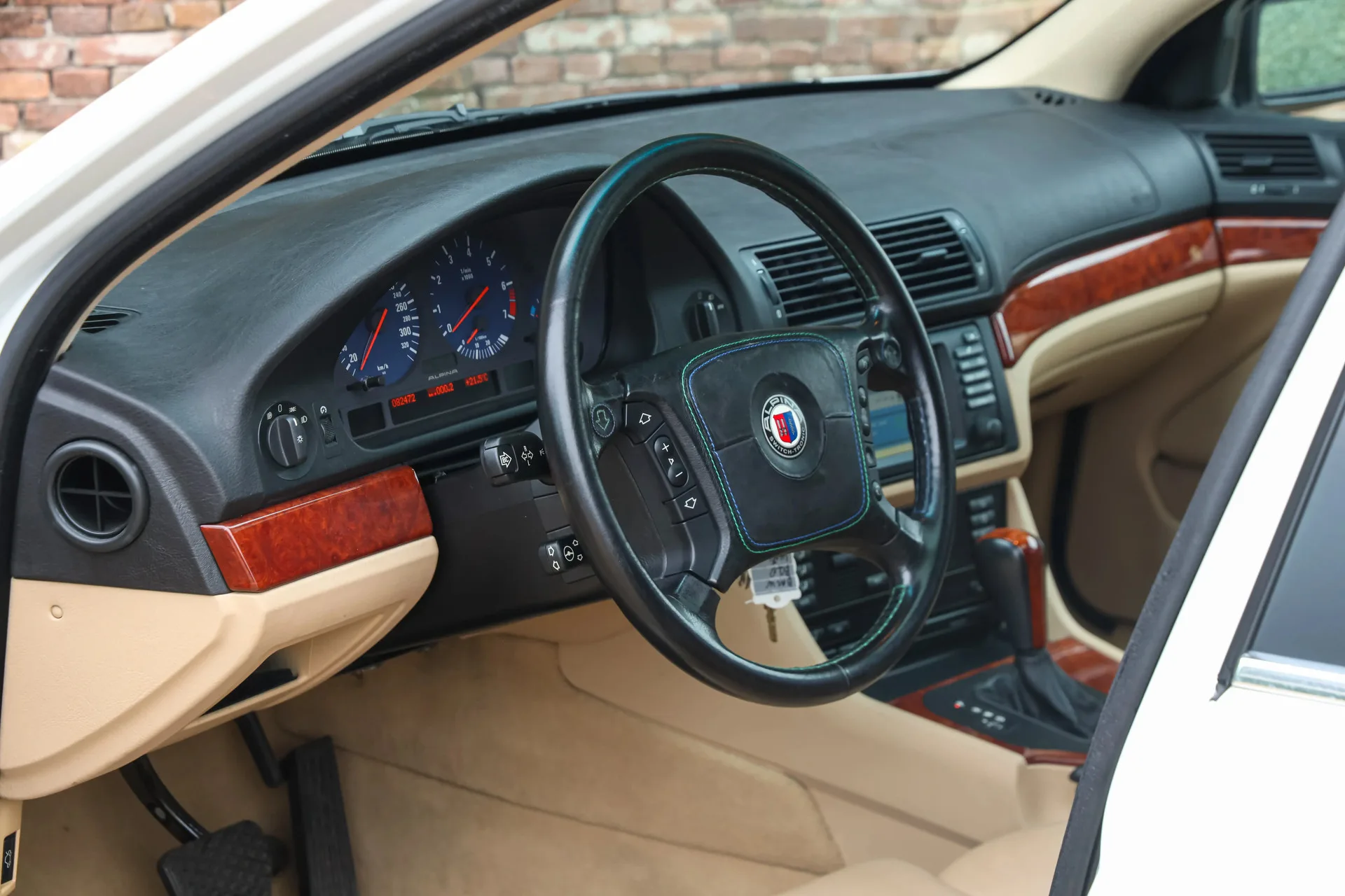 2000 Alpina B10 V8 Touring, 3/30