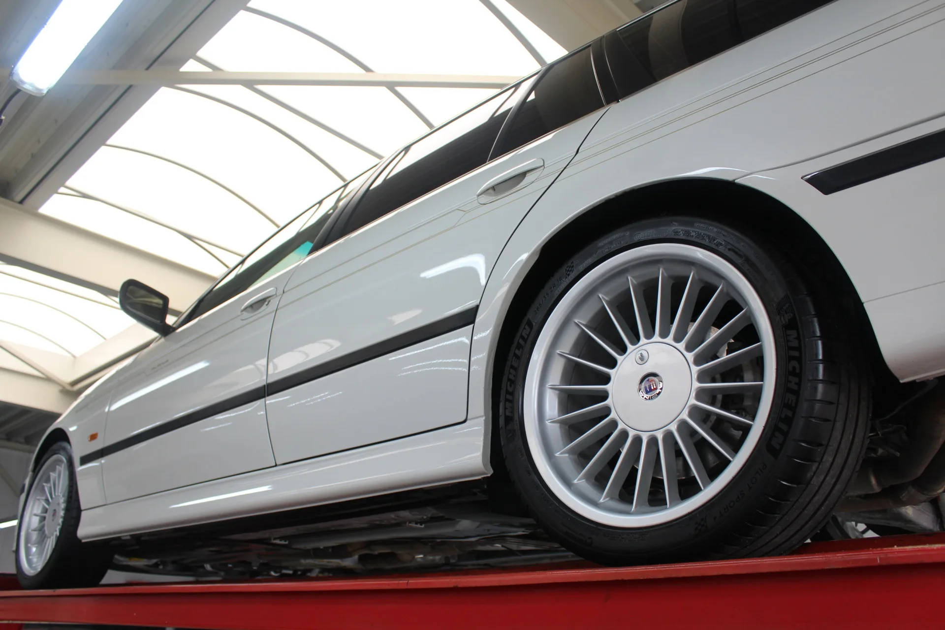 2000 Alpina B10 V8 Touring, 7/30
