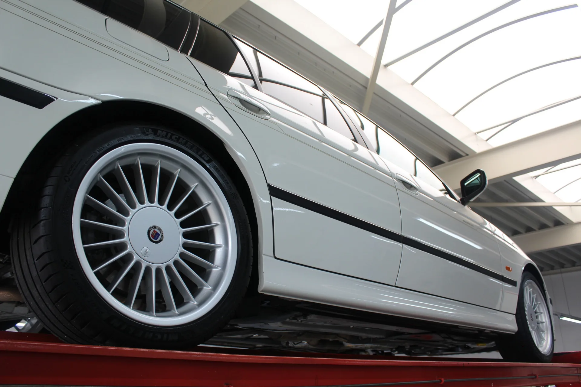 2000 Alpina B10 V8 Touring, 10/30