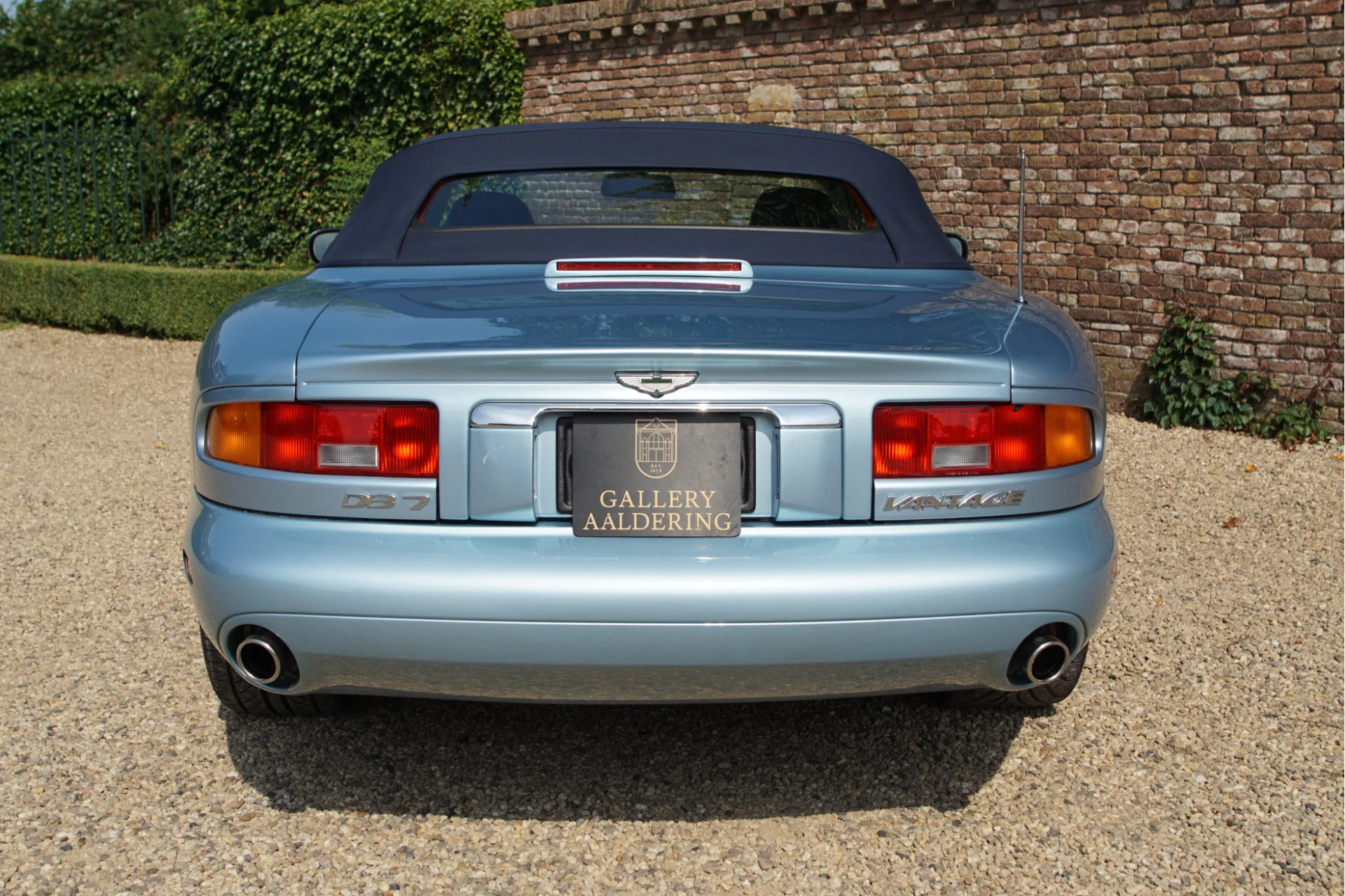 2000 Aston Martin DB7 Vantage Volante, 6/30