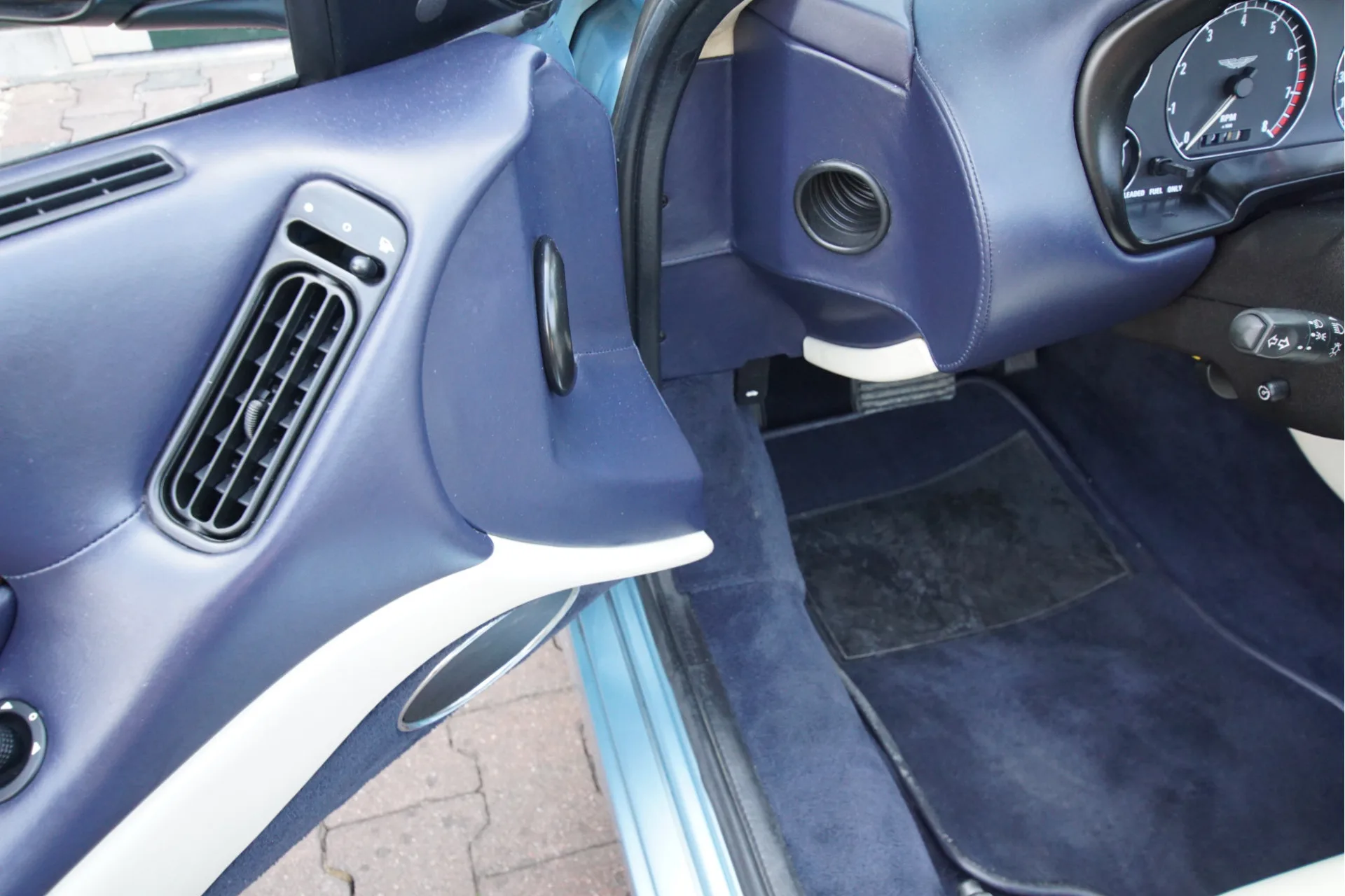2000 Aston Martin DB7 Vantage Volante, 14/30