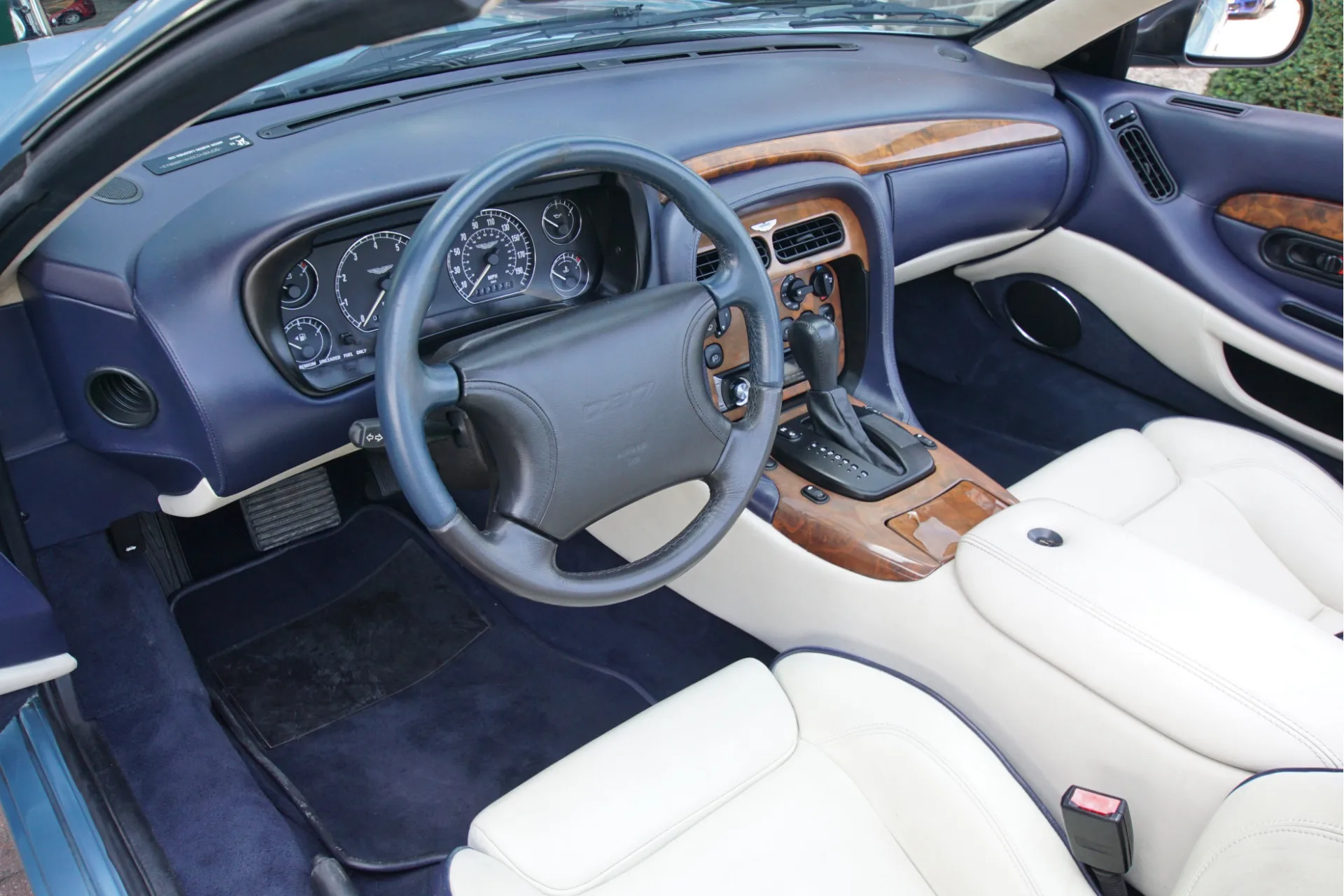 2000 Aston Martin DB7 Vantage Volante, 27/30