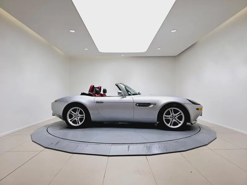 2000 BMW Z8, 6/20