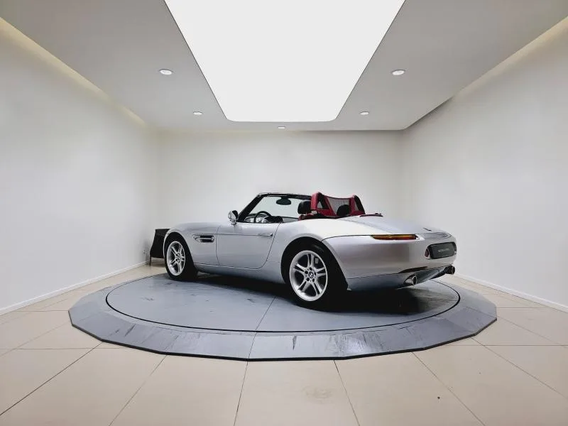 2000 BMW Z8, 10/20