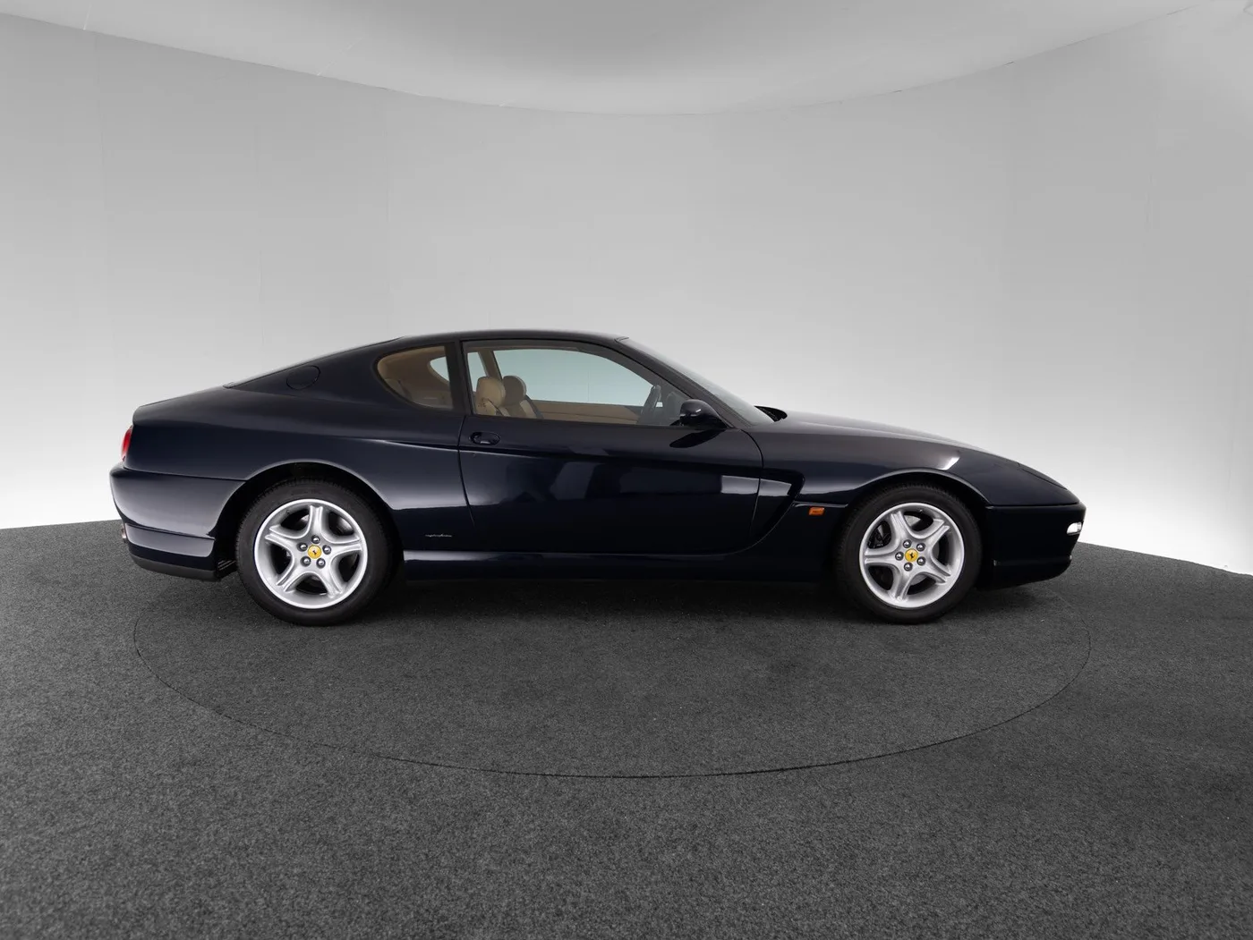 2000 Ferrari 456M GT offered by a specialist dealer in Singen, Germany, photo 6 of 25