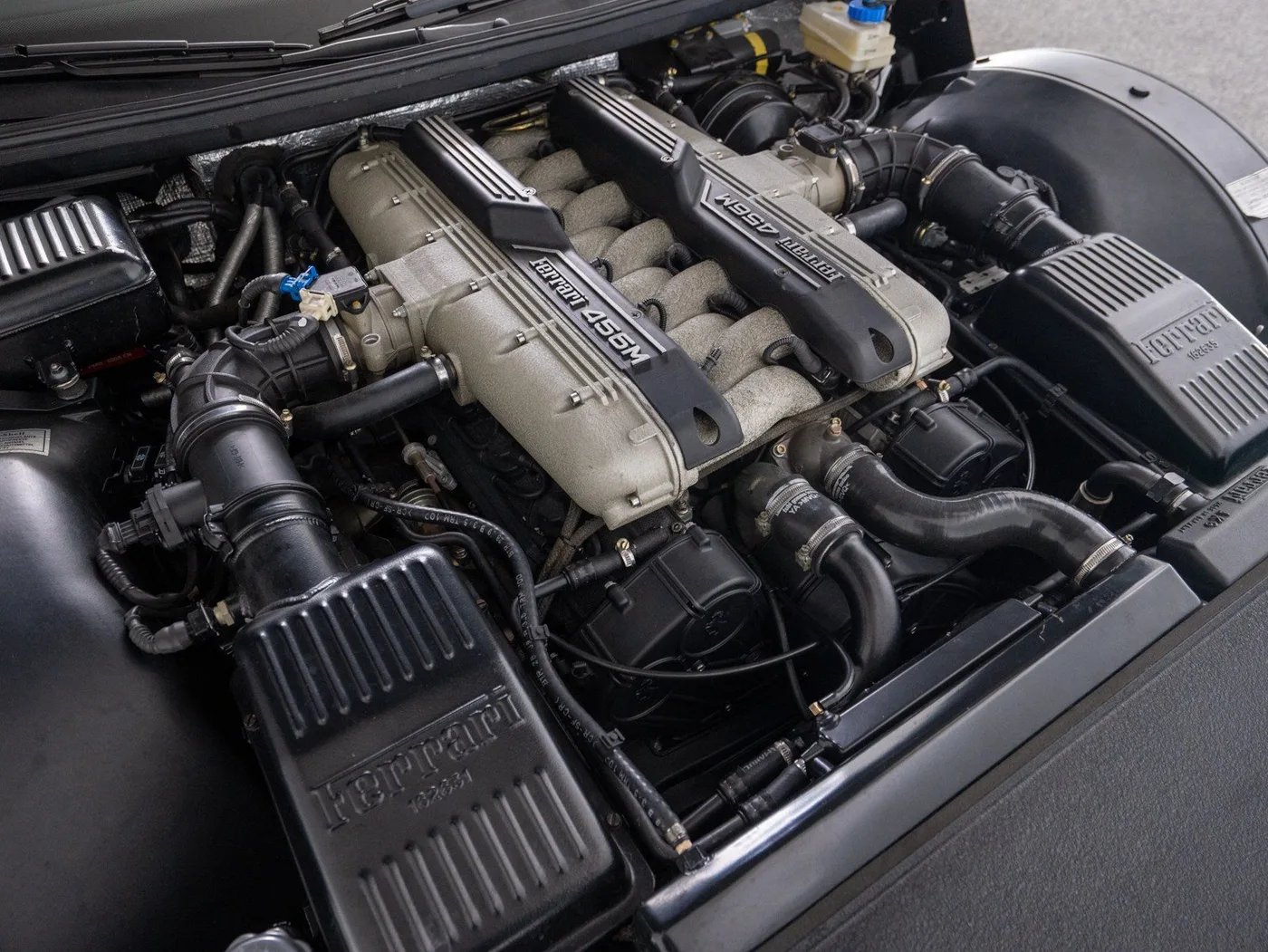 2000 Ferrari 456M GT offered by a specialist dealer in Singen, Germany, photo 18 of 25