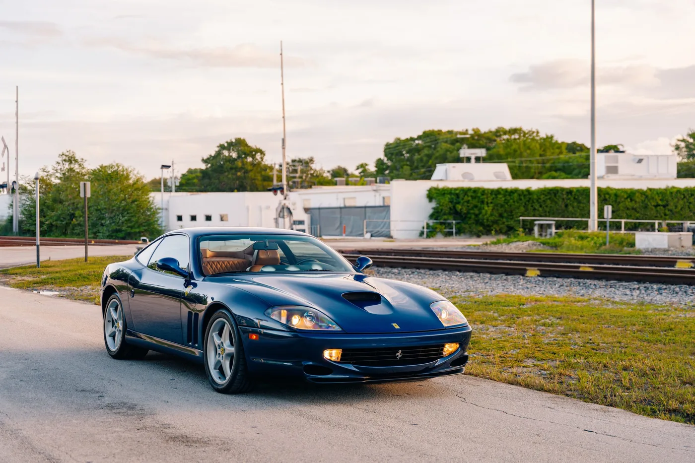2000 Ferrari 550 Maranello angeboten von einem Fachhändler in Miami, Vereinigte Staaten, Foto 2 von 15