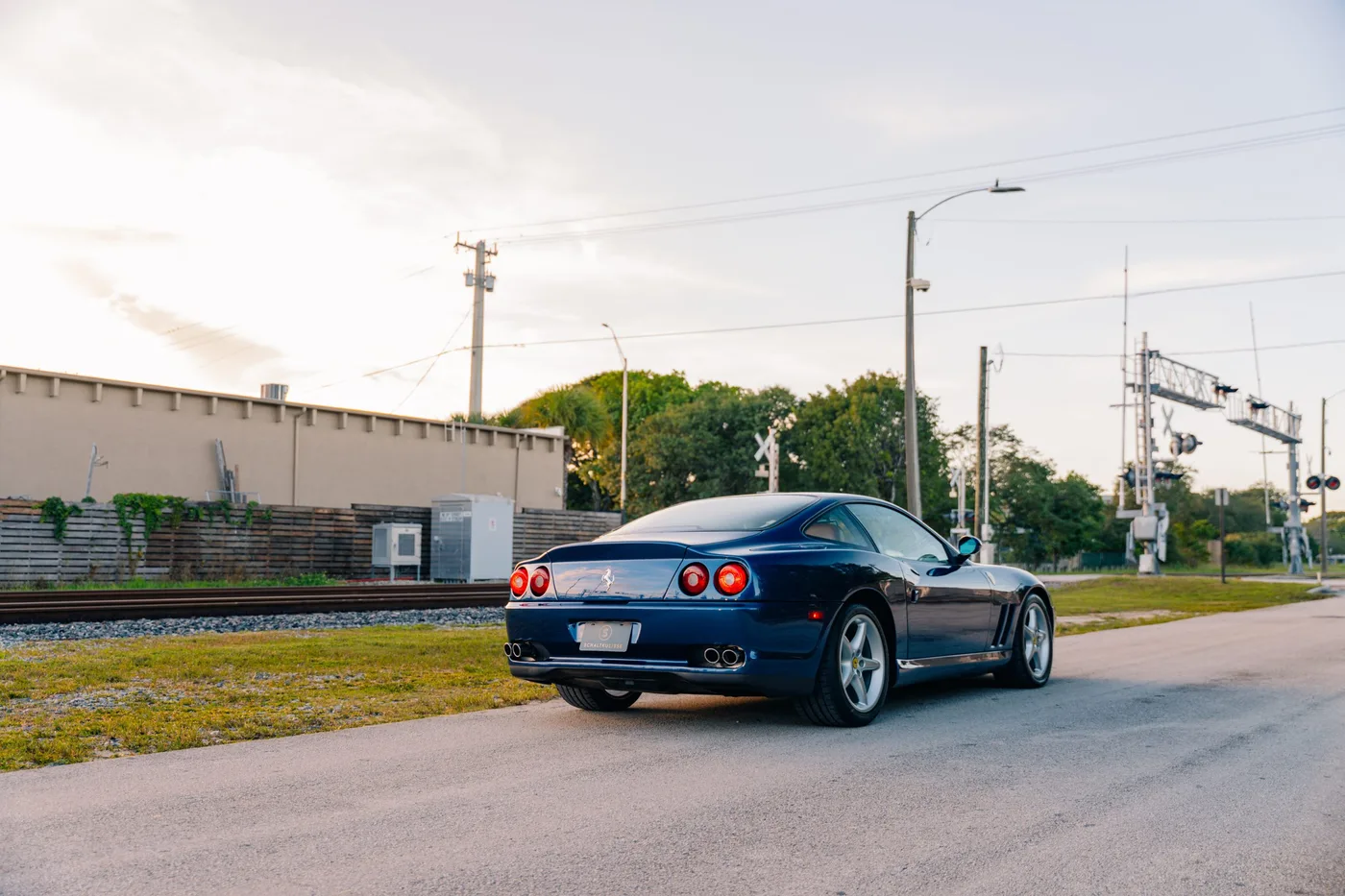 2000 Ferrari 550 Maranello angeboten von einem Fachhändler in Miami, Vereinigte Staaten, Foto 13 von 15
