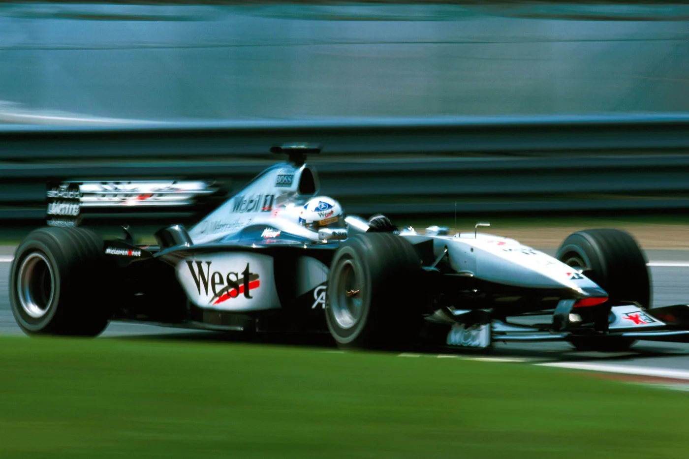 2000 McLaren MP4/15A offered by a collector car specialist in London, United Kingdom, photo 22 of 25