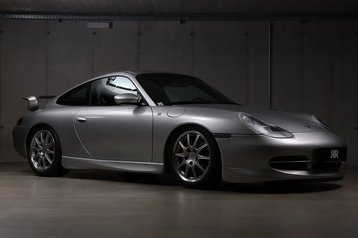 2000 Porsche 911 GT3 series 2 proposée par un concessionnaire spécialisé à Unterweitersdorf, Autriche, photo principale