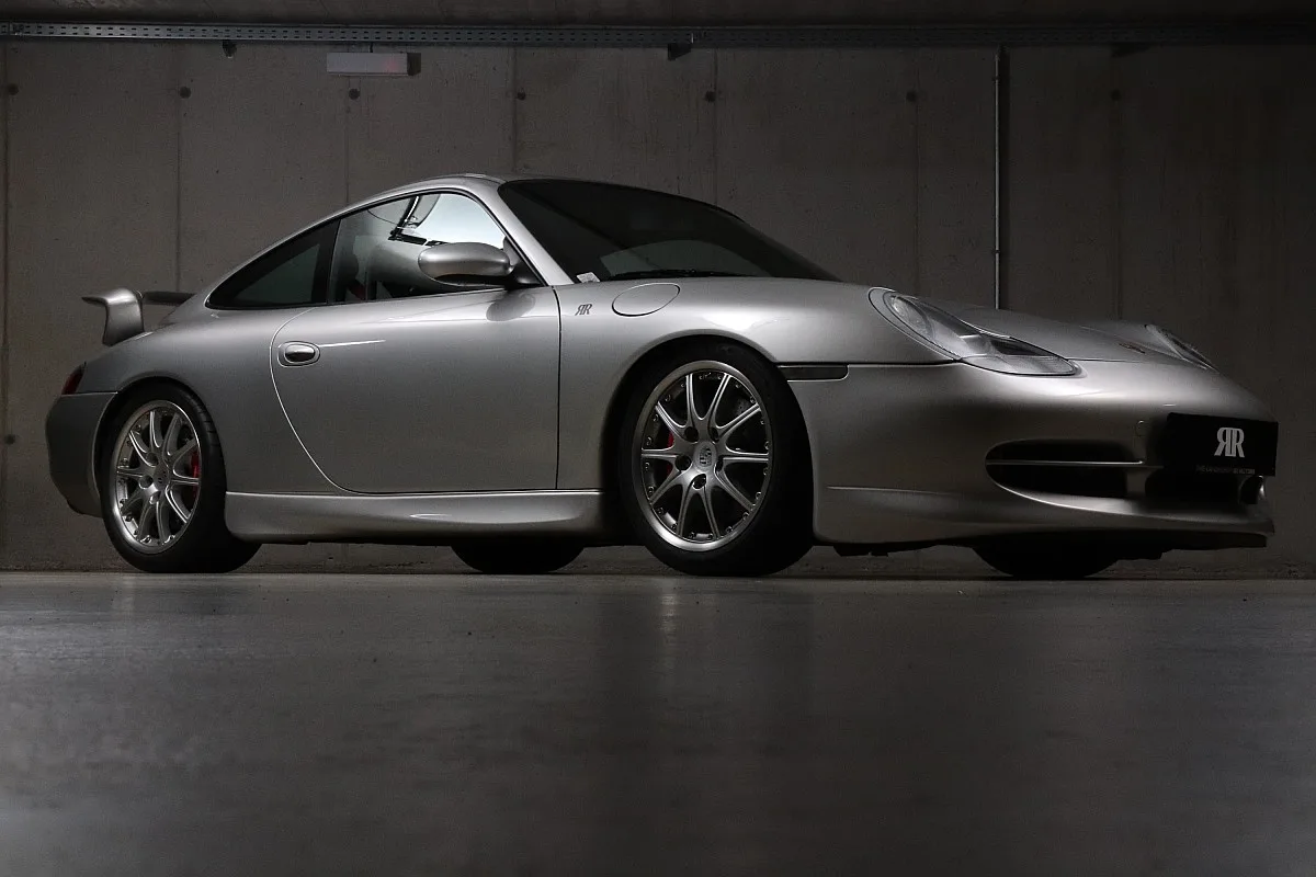 2000 Porsche 911 GT3 series 2 offered by a specialist dealer in Unterweitersdorf, Austria, photo 2 of 15