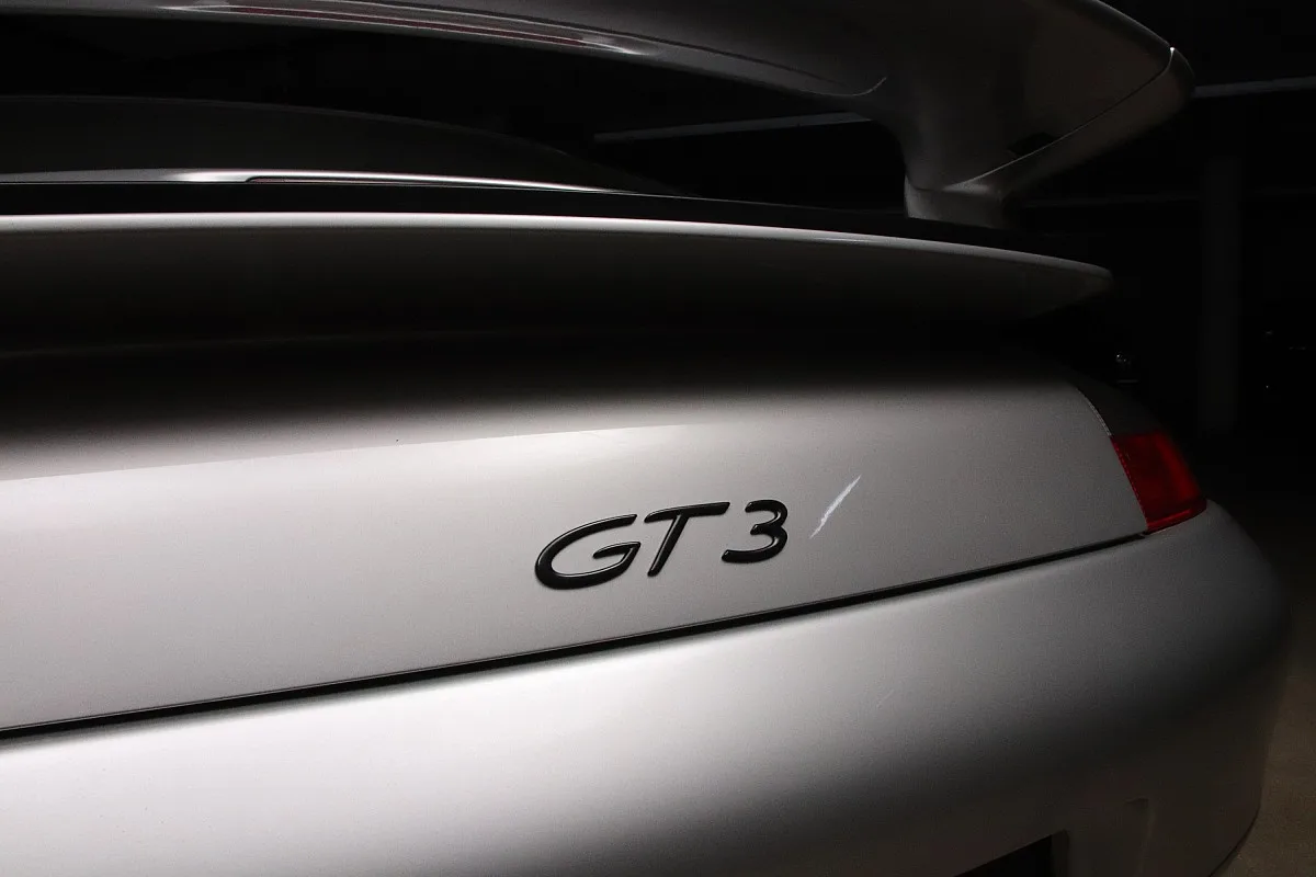 2000 Porsche 911 GT3 series 2 offered by a specialist dealer in Unterweitersdorf, Austria, photo 6 of 15