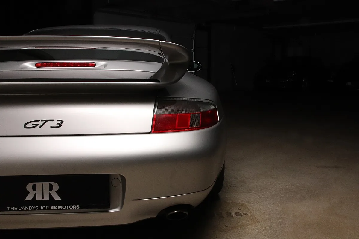 2000 Porsche 911 GT3 series 2 offered by a specialist dealer in Unterweitersdorf, Austria, photo 7 of 15