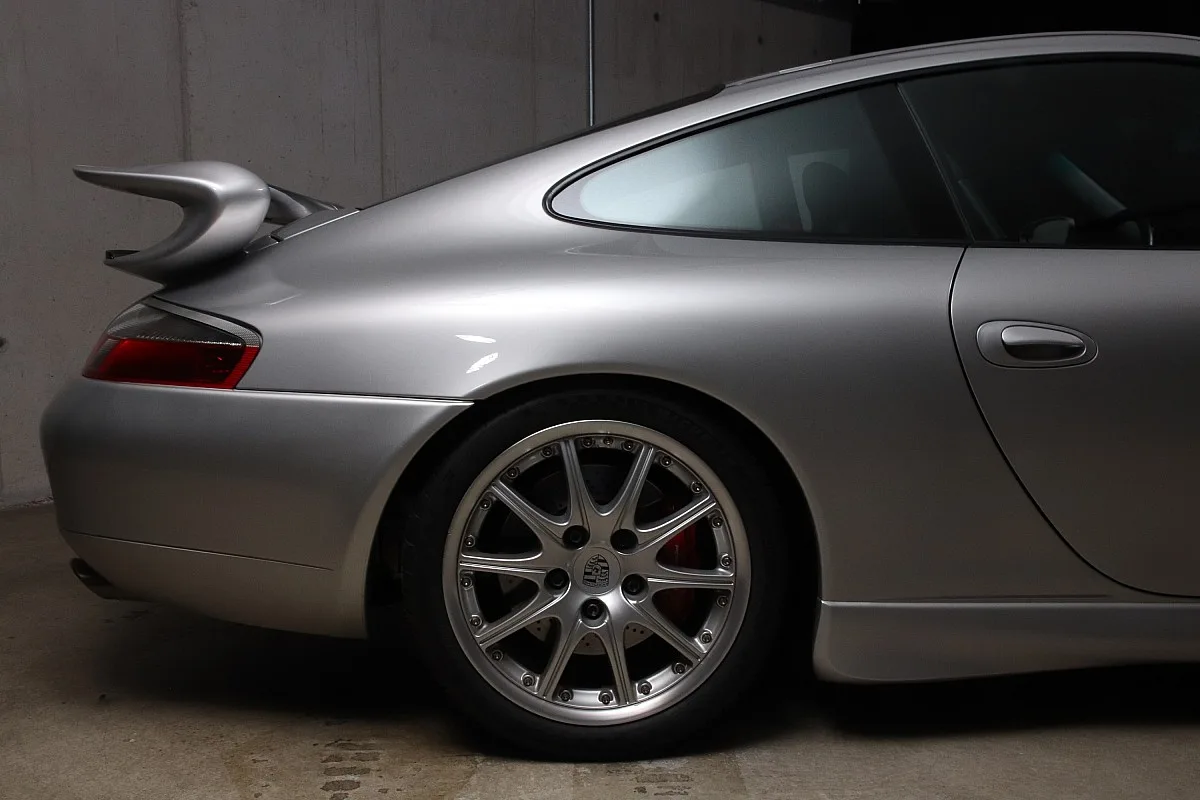 2000 Porsche 911 GT3 series 2 offered by a specialist dealer in Unterweitersdorf, Austria, photo 13 of 15