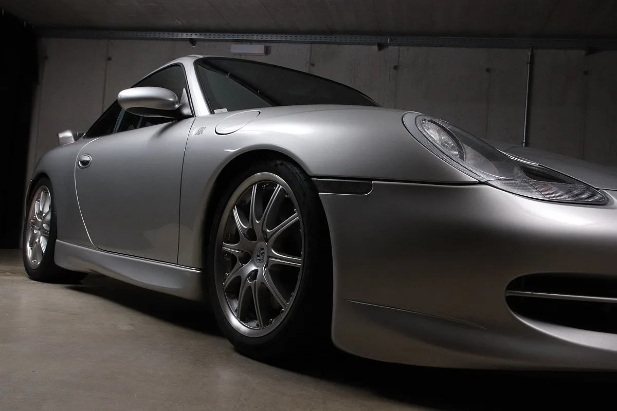 2000 Porsche 911 GT3 series 2 offered by a specialist dealer in Unterweitersdorf, Austria, photo 14 of 15