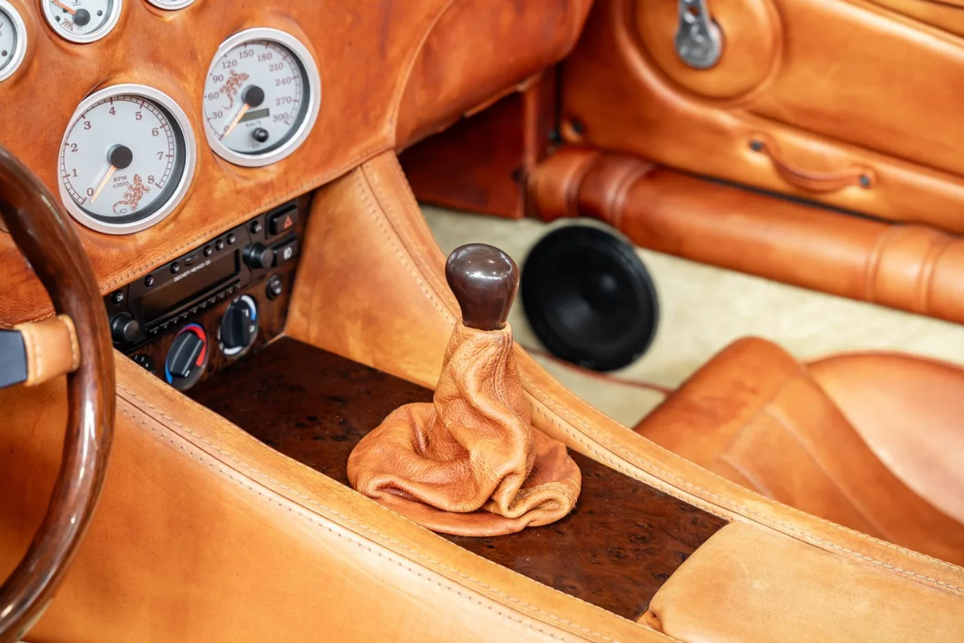 2000 Wiesmann MF3 Roadster offered by a specialist dealer in Neuss, Germany, photo 17 of 25