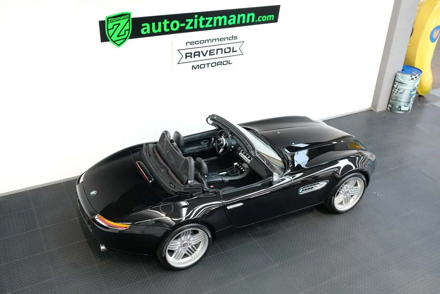 2001 BMW Z8 offered by a specialist dealer in Nuremberg, Germany, photo 5 of 15