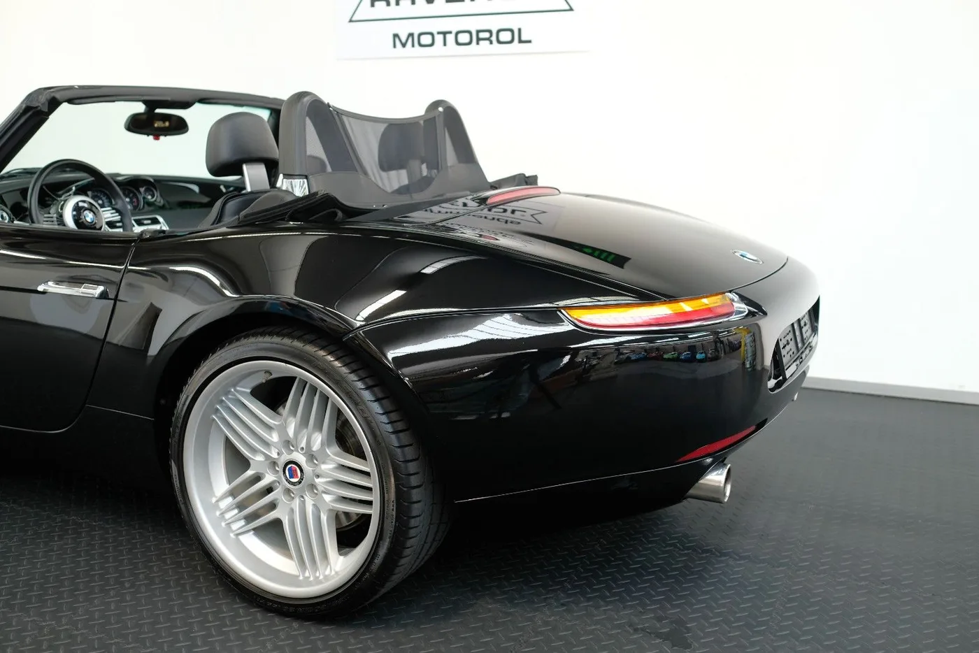 2001 BMW Z8 offered by a specialist dealer in Nuremberg, Germany, photo 8 of 15