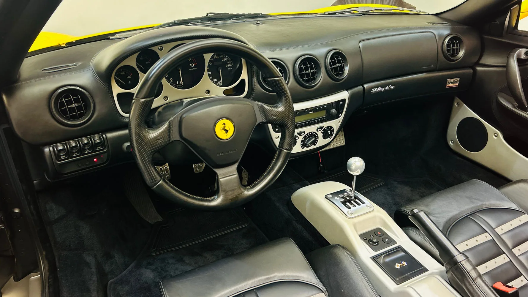 2001 Ferrari 360 Spider, 5/30