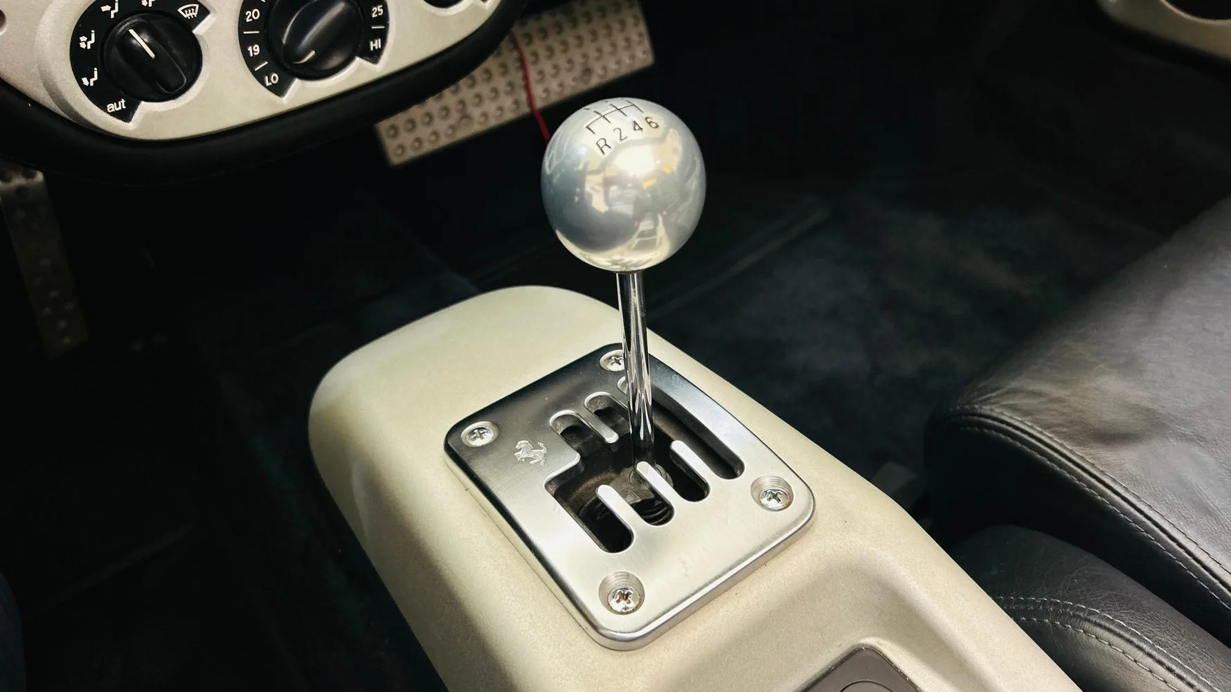 2001 Ferrari 360 Spider, 12/30