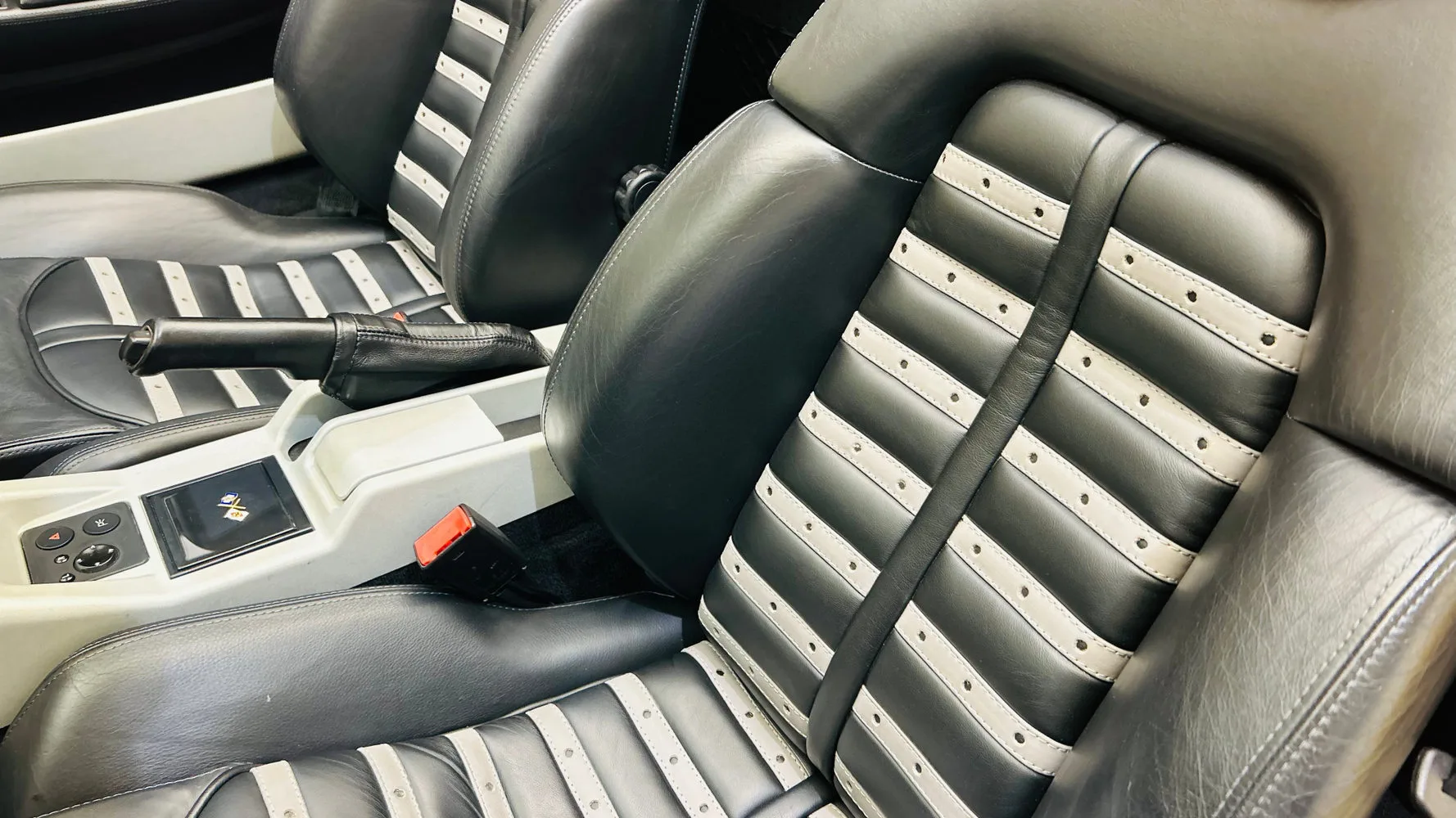 2001 Ferrari 360 Spider, 16/30